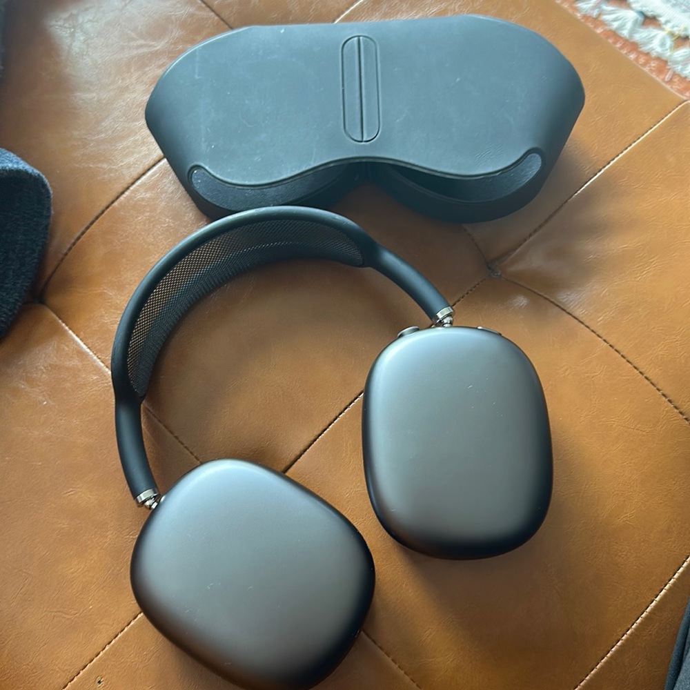 Apple headphones